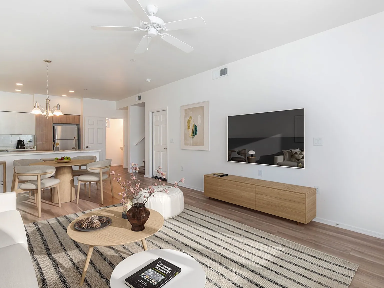 San Junipero Townhomes — Photo 2