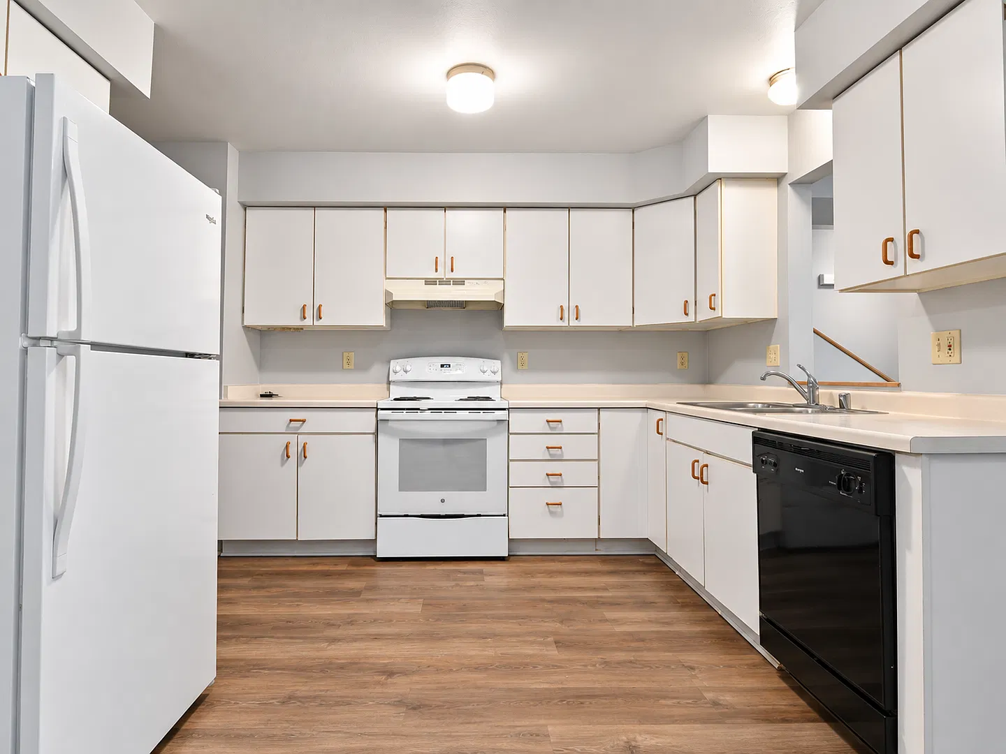2 Bed, 1.5 Bath Townhome + Garage in Dane, WI! — Photo 1