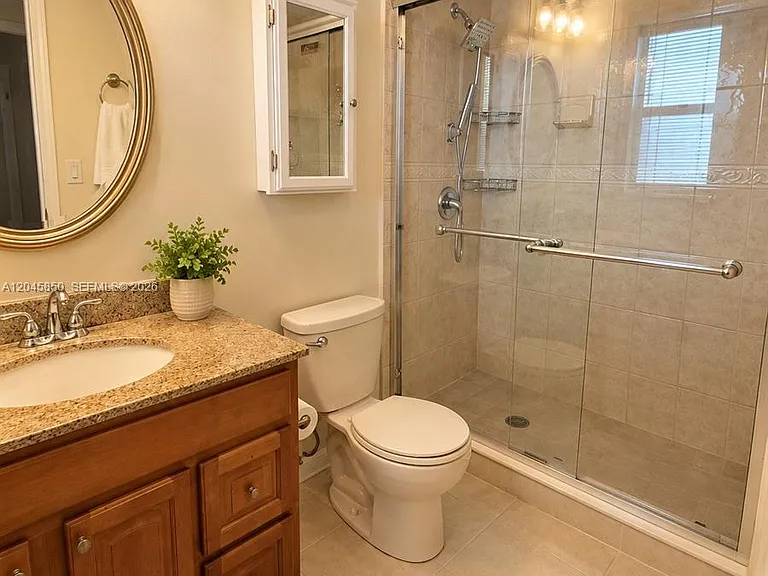 1800 N Lauderdale Ave #1210 — Photo 7
