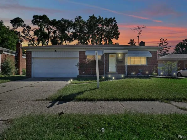 26676 Richard Dr, Warren, MI 48089