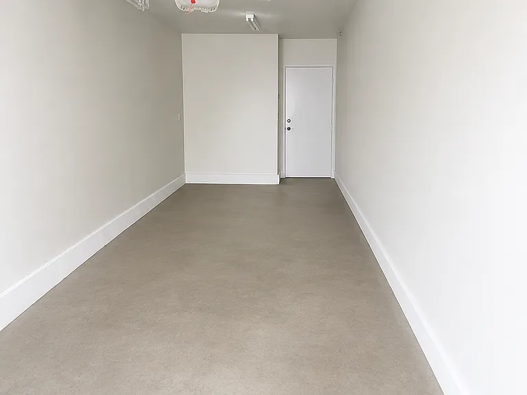 1 car garage