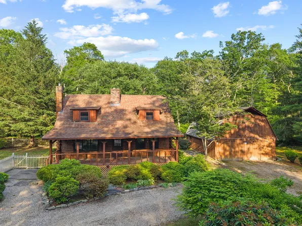 27 Princess Lane, North Stonington, CT 06359