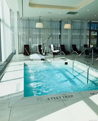 Sold by Chase Global Realty Corp | media 2