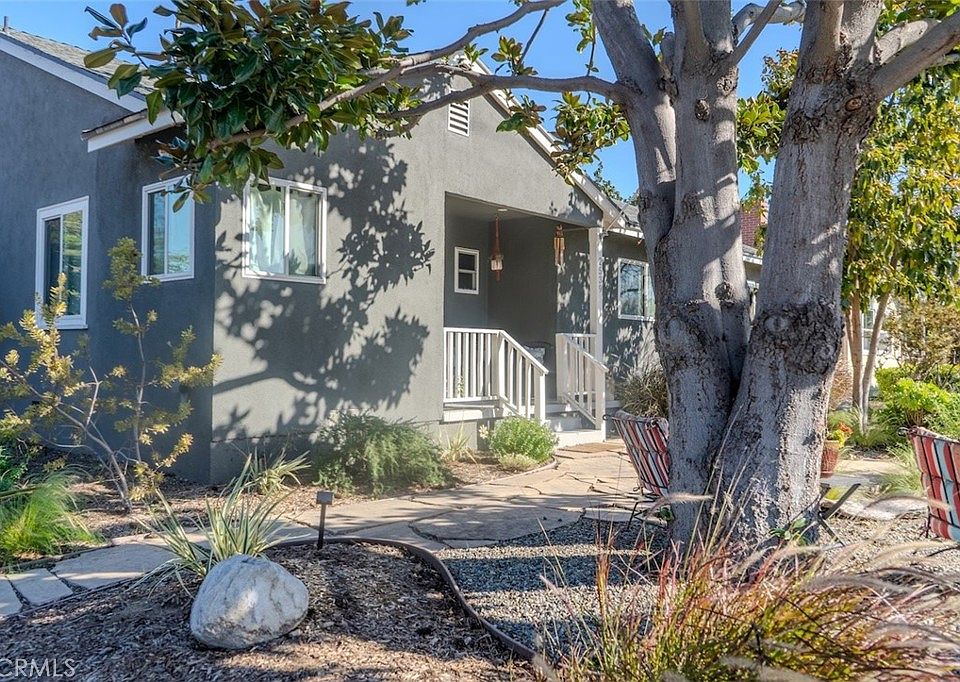 1st image of 2539 Santiago St