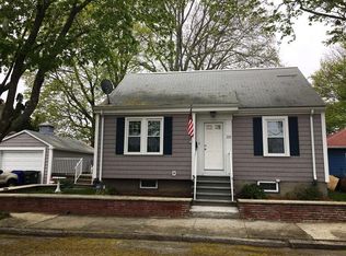 26 Burke St, Fall River, MA 02720
