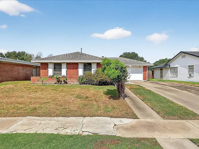 4637 Calvin Dr — Photo 43