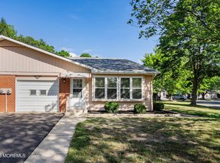 10 Jefferson Ln #B, Manchester Township, NJ 08759