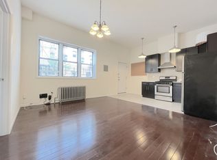 1944 Palmetto St #1R, Ridgewood, NY 11385