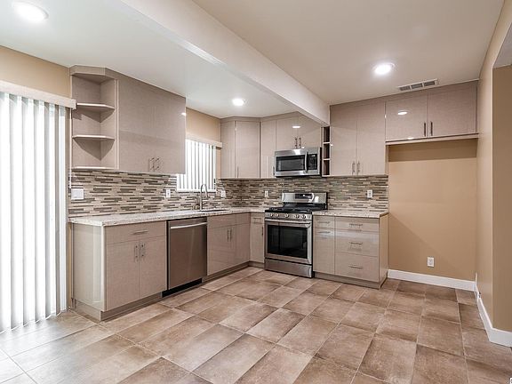 3rd image of 6722 Lemp Ave APT 3