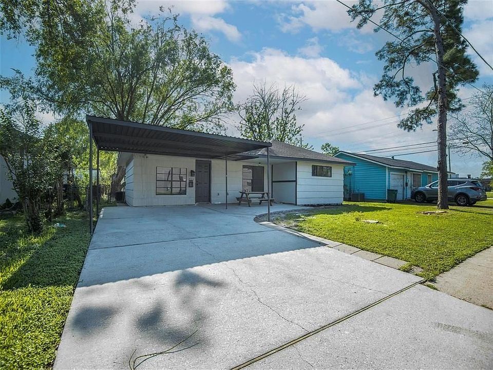 1st image of 1913 Scarborough Ln
