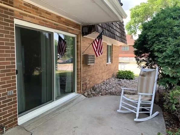 2457 W Country Club Dr S APT F, Fargo, ND 58103