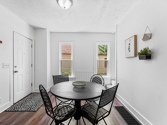 5th image of 1143 Bemis St SE