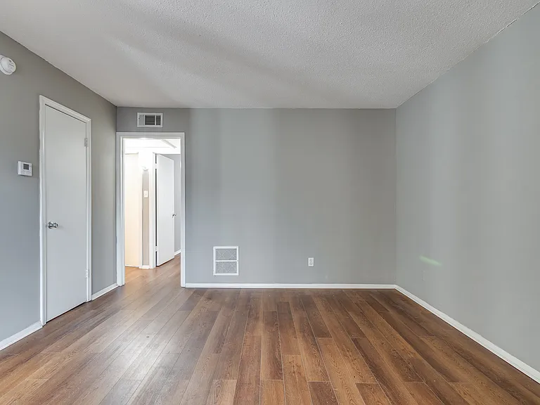 3646 Spottswood Ave #9 — Photo 6