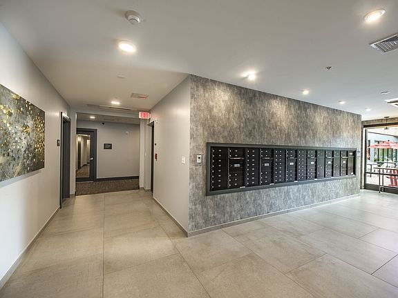 5th image of 1465 Commonwealth Ave Unit 201