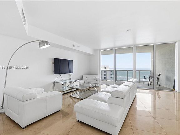 3rd image of 17201 Collins Ave APT 1107