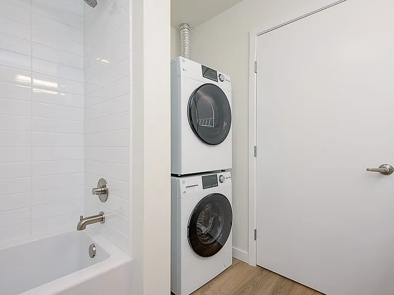 Portal Apartments — Photo 61