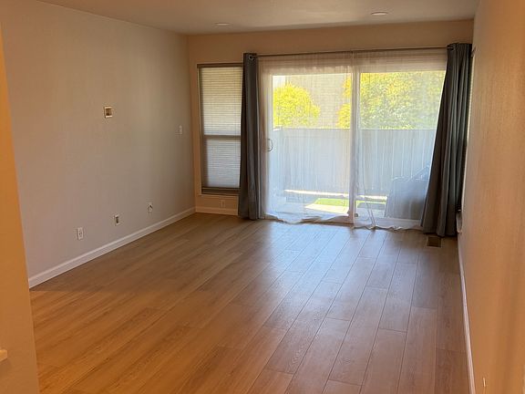 5th image of 2340 Pleasant Hill Rd APT 6