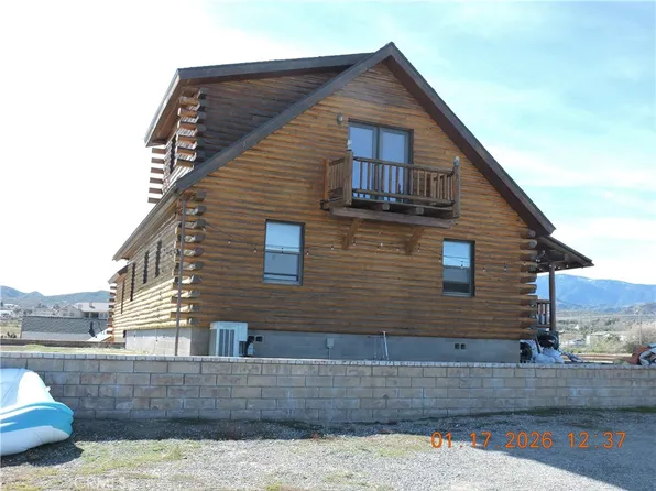 5480 Sunnyslope Rd, Phelan, CA 92371