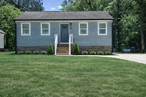 1111 Grace Ave Photo 1