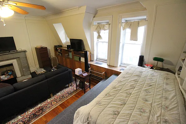 Rented by Luxor Homes & Investment Realty | media 32