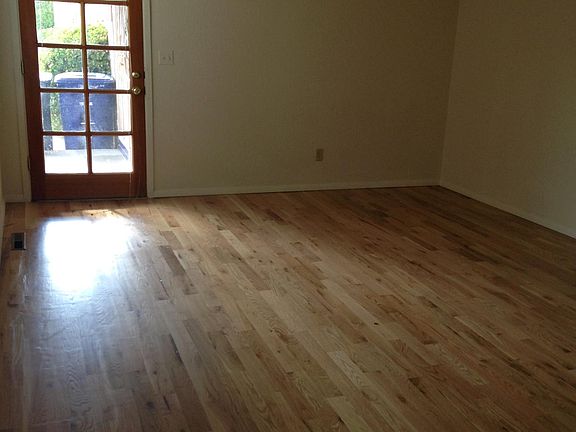 2nd image of 1800 Vassar Dr NE APT F