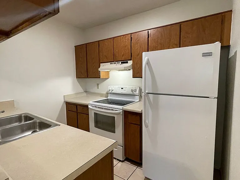 8080 E Speedway Blvd #304 — Photo 6