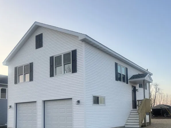 6812 Seminole Dr, Wonder Lake, IL 60097