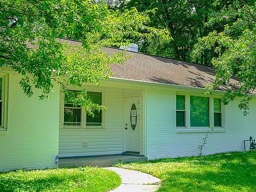 366 Wimpole Dr Photo 1