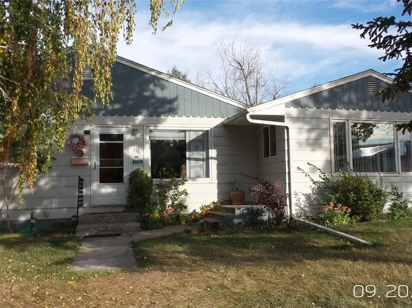 116 4th St N, Cascade, MT 59421