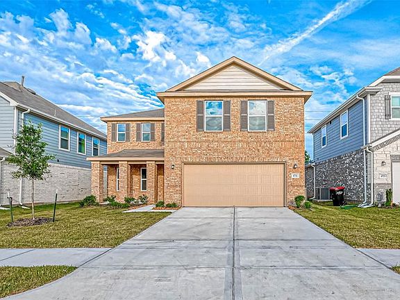 3rd image of 4711 Emerson Manor Dr