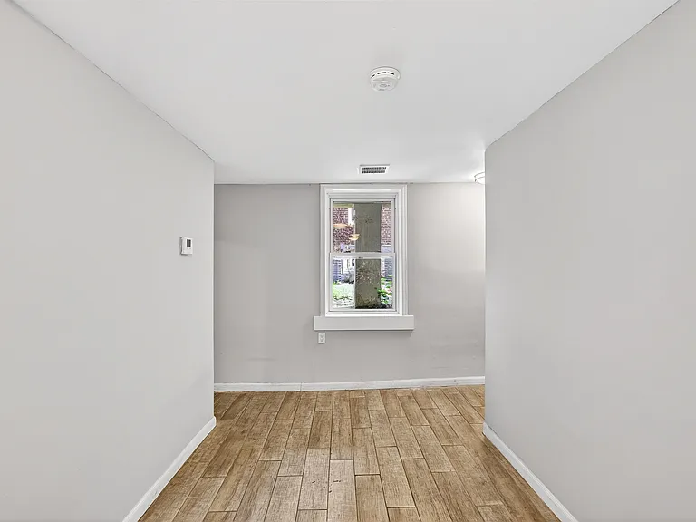 83 Williams Ave #3 — Photo 10