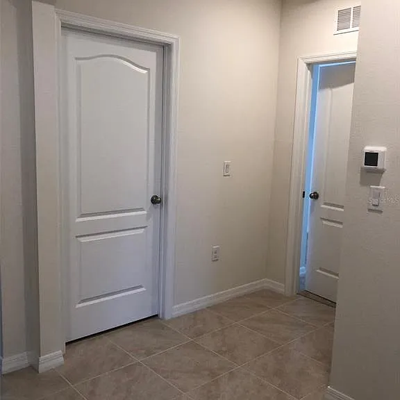 194 Saint Thomas Dr — Photo 16
