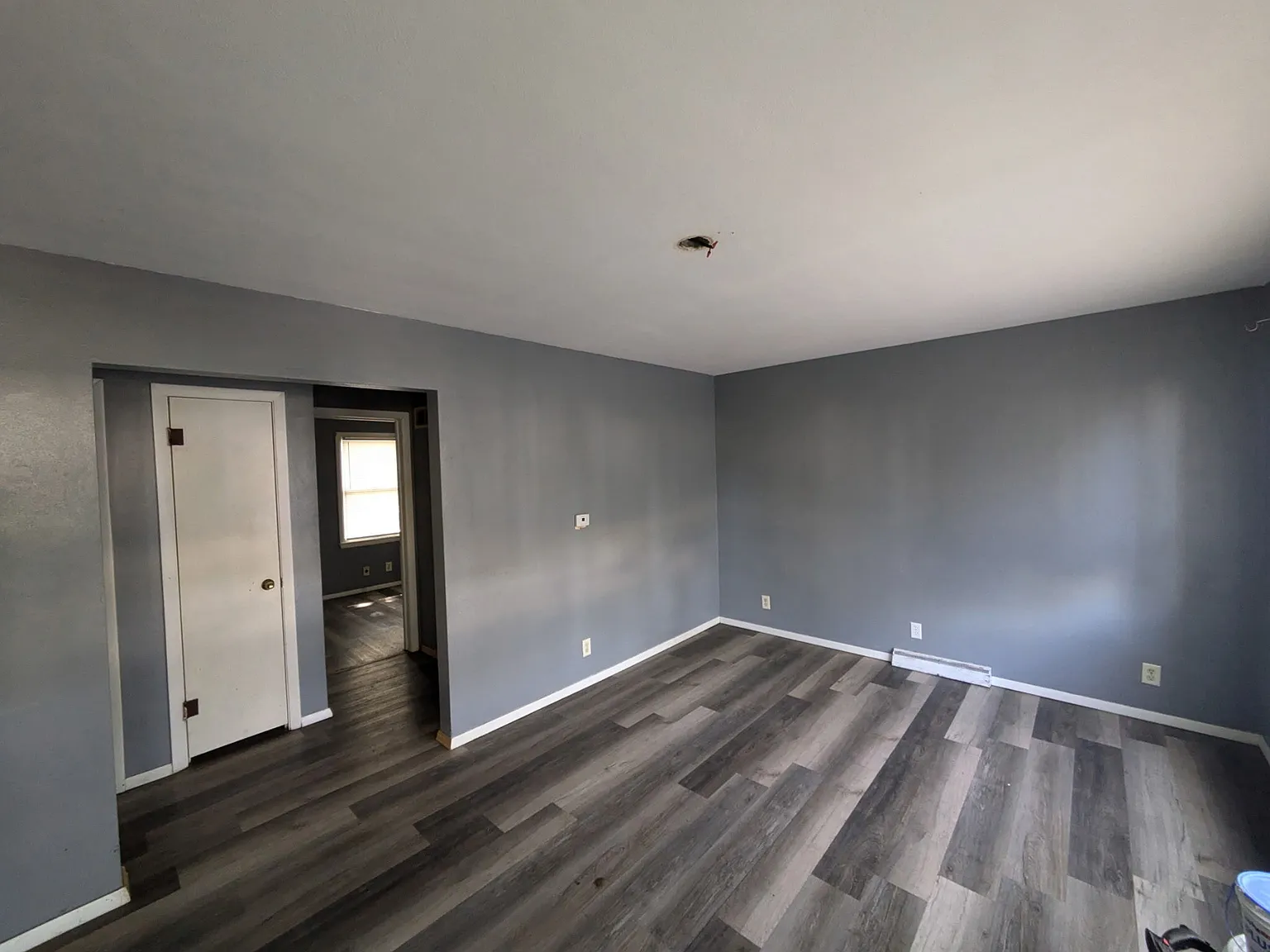 802 East London Avenue - 1 — Photo 4
