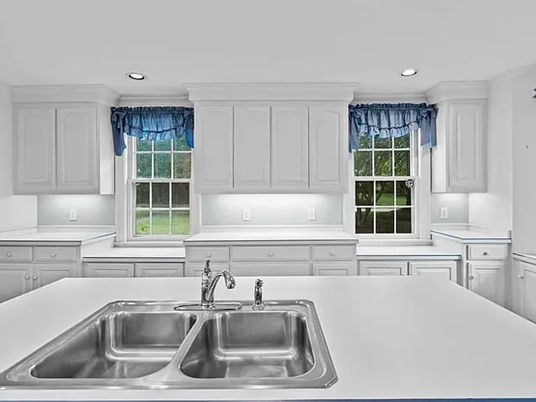 703 Woodland Dr — Photo 11