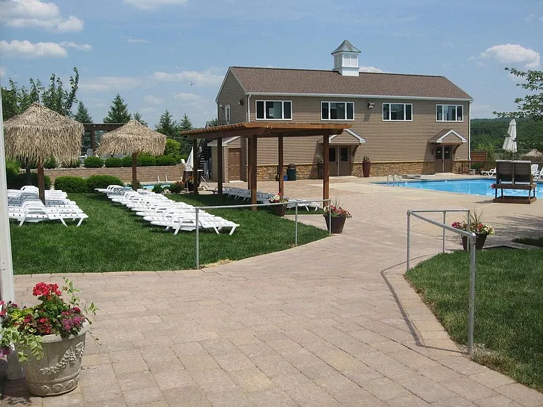 23 Darien #A — Photo 25