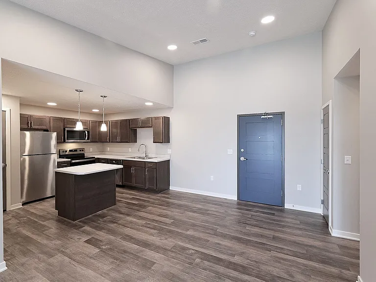 Village West Apartments — Photo 77