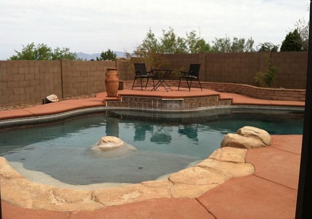 Outside - Pool