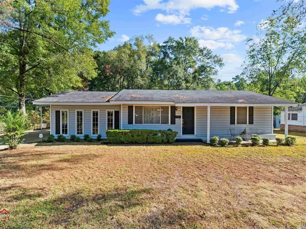 325 Wheeler Ave, Center, TX 75935