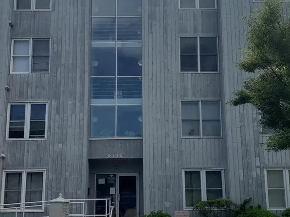 5215 Le Parc Dr #2, Wilmington, DE 19809