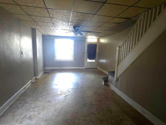 4th image of 2931 Turner St