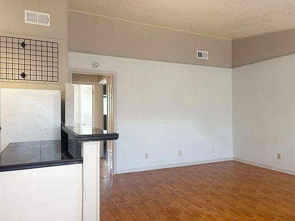 5th image of 600 W 51st St APT 103