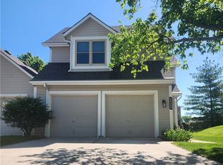 15402 Floyd St, Overland Park, KS 66223