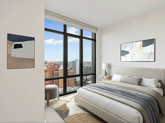 4th image of 92-27 160th St #2100