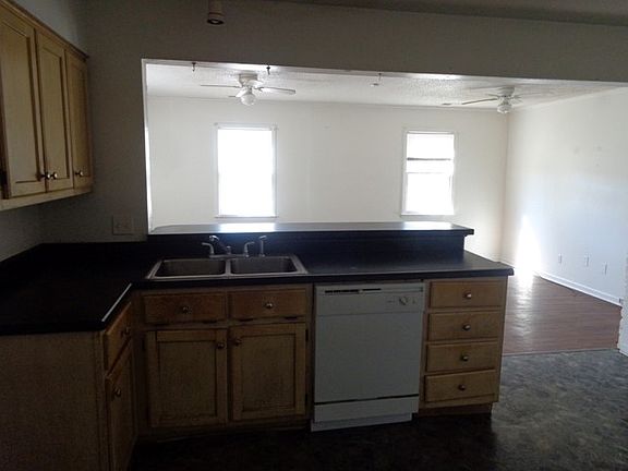 4th image of 4769 Dianne Dr