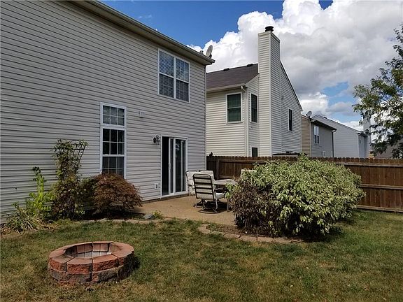 3rd image of 15456 Fawn Meadow Dr