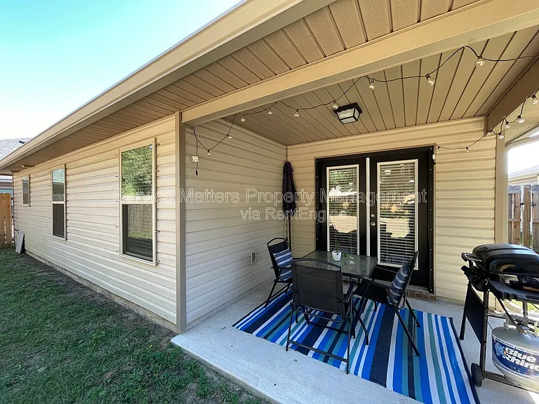 5153 Peach Dr — Photo 30