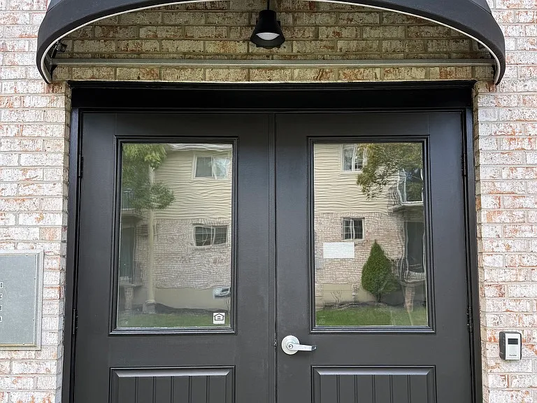 3984 Ridge Lea Rd #B — Photo 16