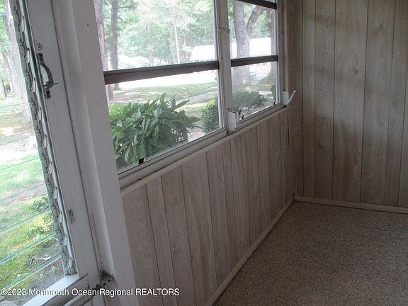 4th image of 141C Farrington Court