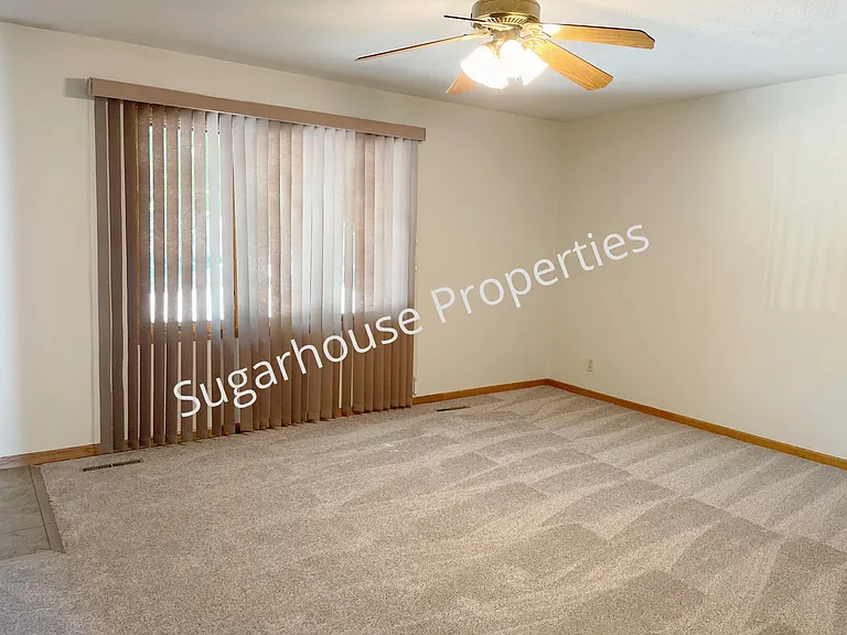 4720 Southhaven Cir — Photo 2