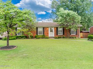 9804 Tiverton Way, Louisville, KY 40242